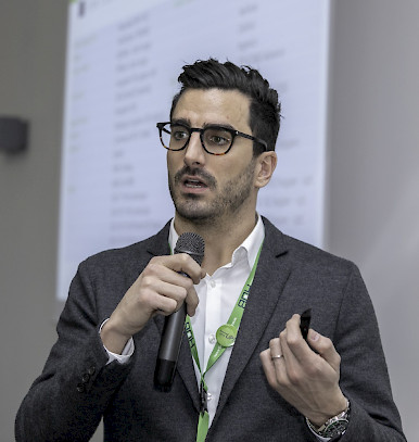 Head of Product Marketing for HUB, Enrico Filippi is speaking